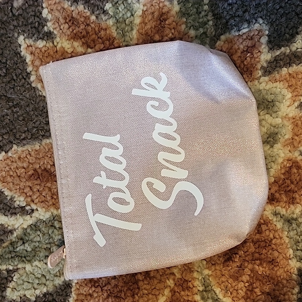 Snack pouch